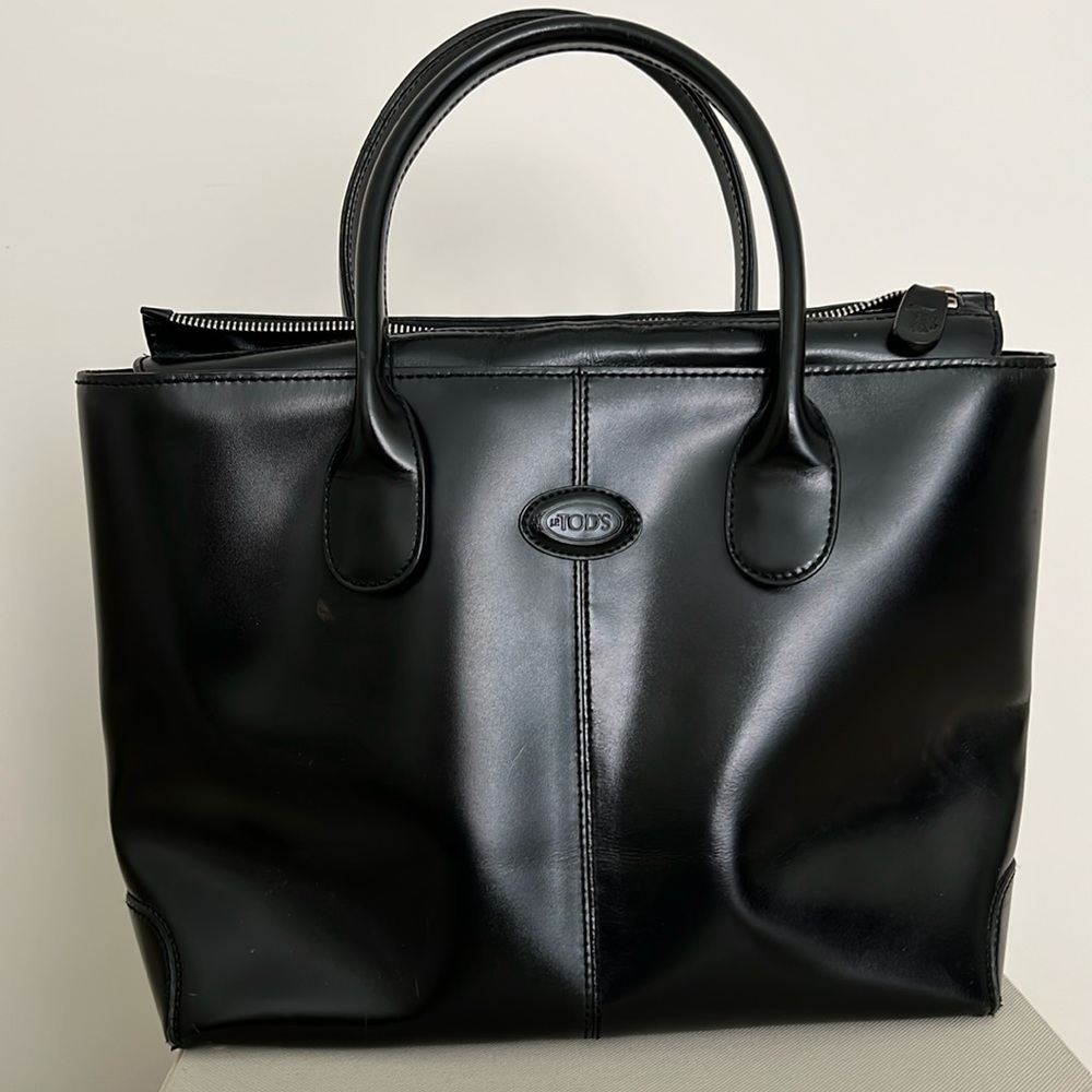 TOD’S Black Leather Top Handle Tote